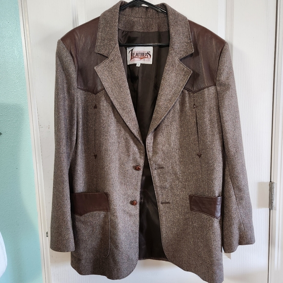 7 Diamonds Other - 🎁 Fathersday 🎁  Vintage 7 Diamond  with Leather Trim Blazer sz44
